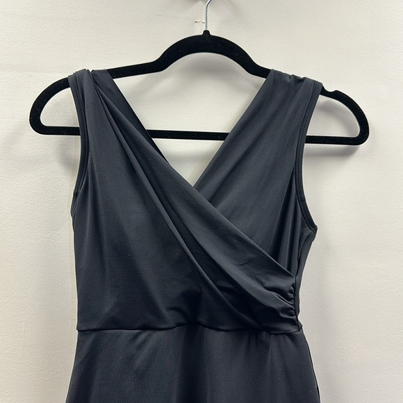 Lands’ End Women’s Black One Piece Wrap Style Swim Dress Adjustable Straps Sz 4 - Picture 4 of 8